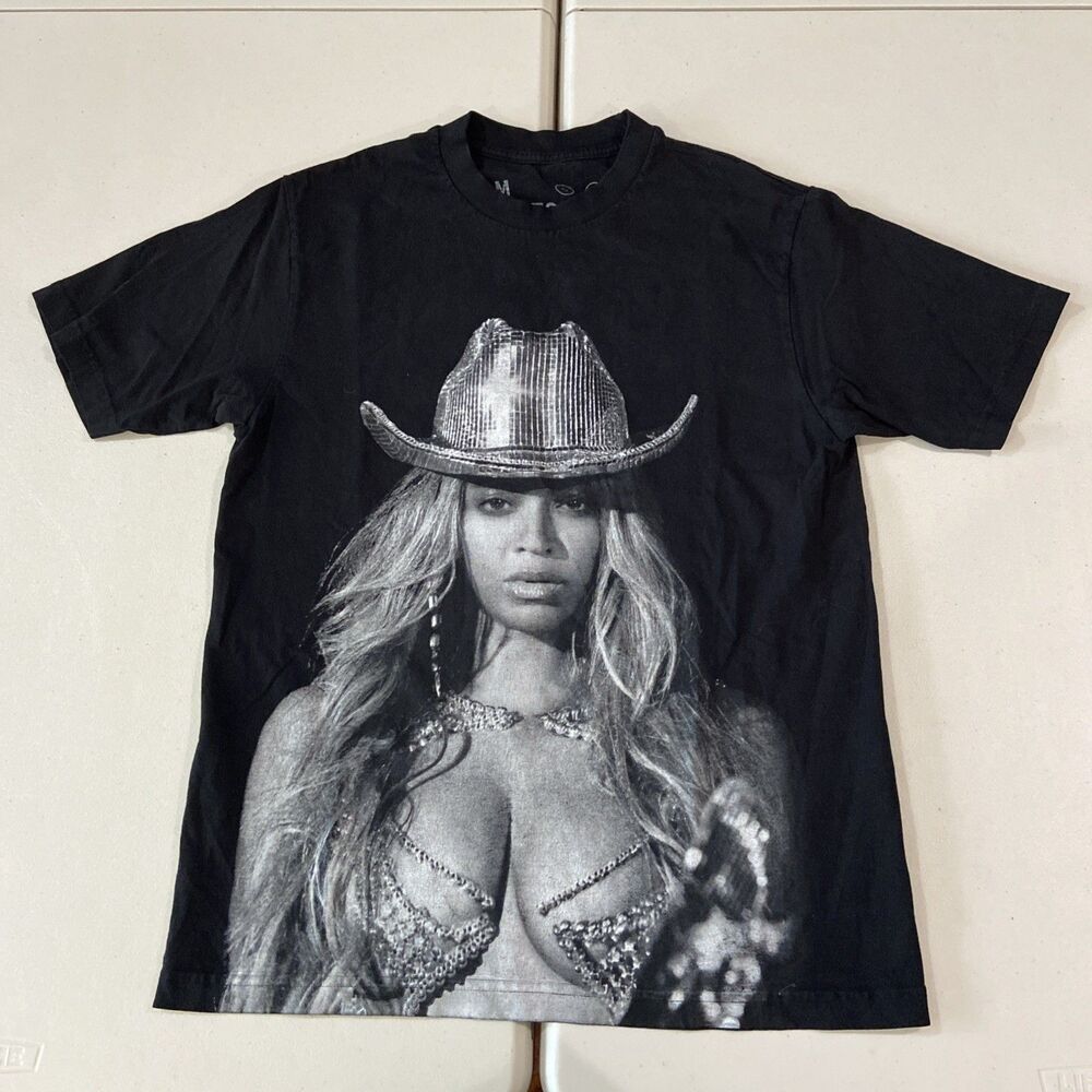 Beyonce Renaissance World Tour Graphic T-Shirt Medium Black 2023 Concert Tee